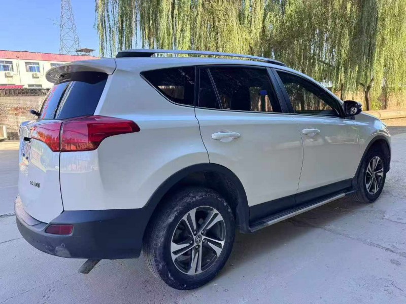 保定16年丰田RAV4荣放8