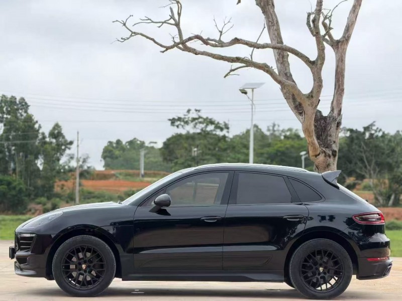 湛江16年保时捷Macan5