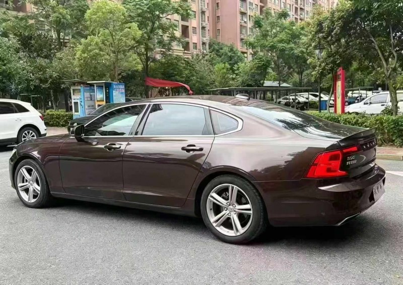 鹰潭17年沃尔沃S908