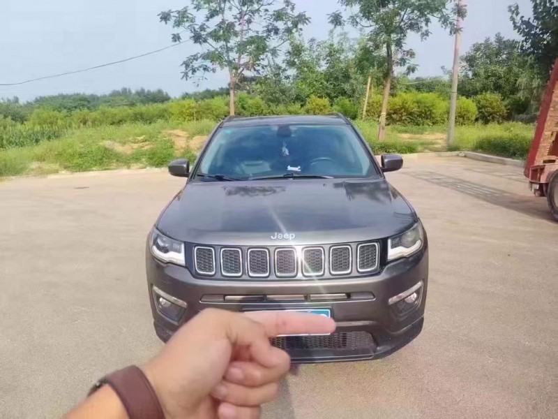 淄博17年Jeep指南者1