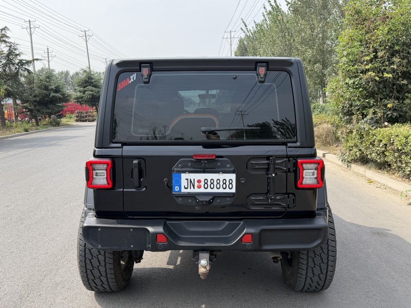 济宁21年Jeep牧马人9