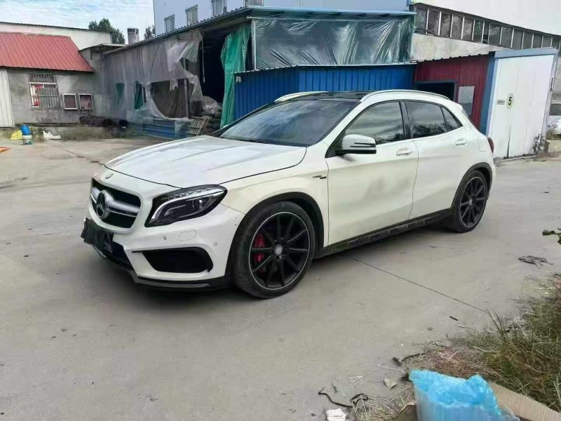 潍坊16年奔驰GLA8