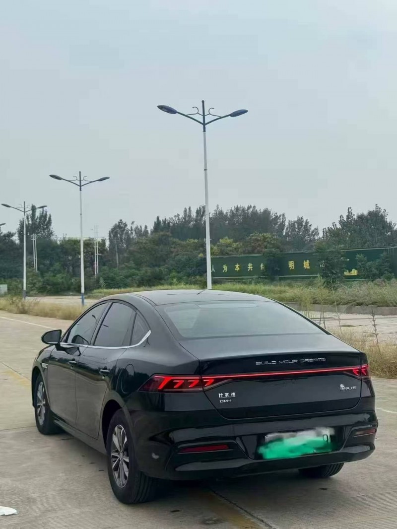潍坊23年比亚迪秦8