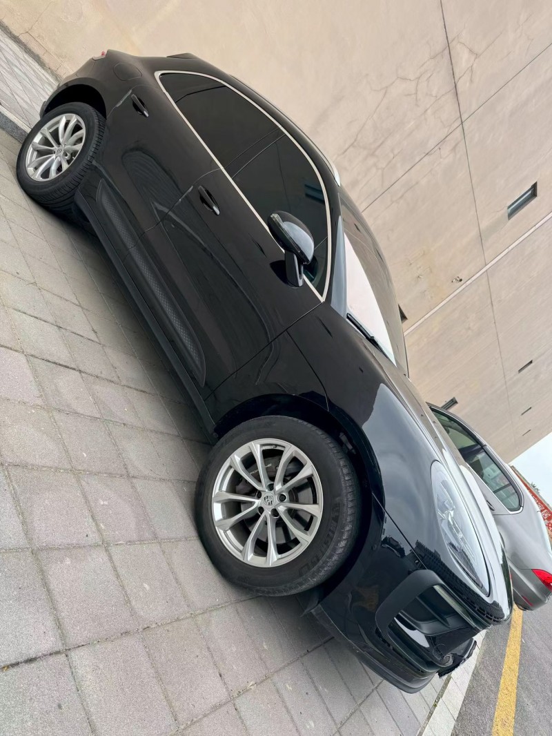 营口23年保时捷Macan3