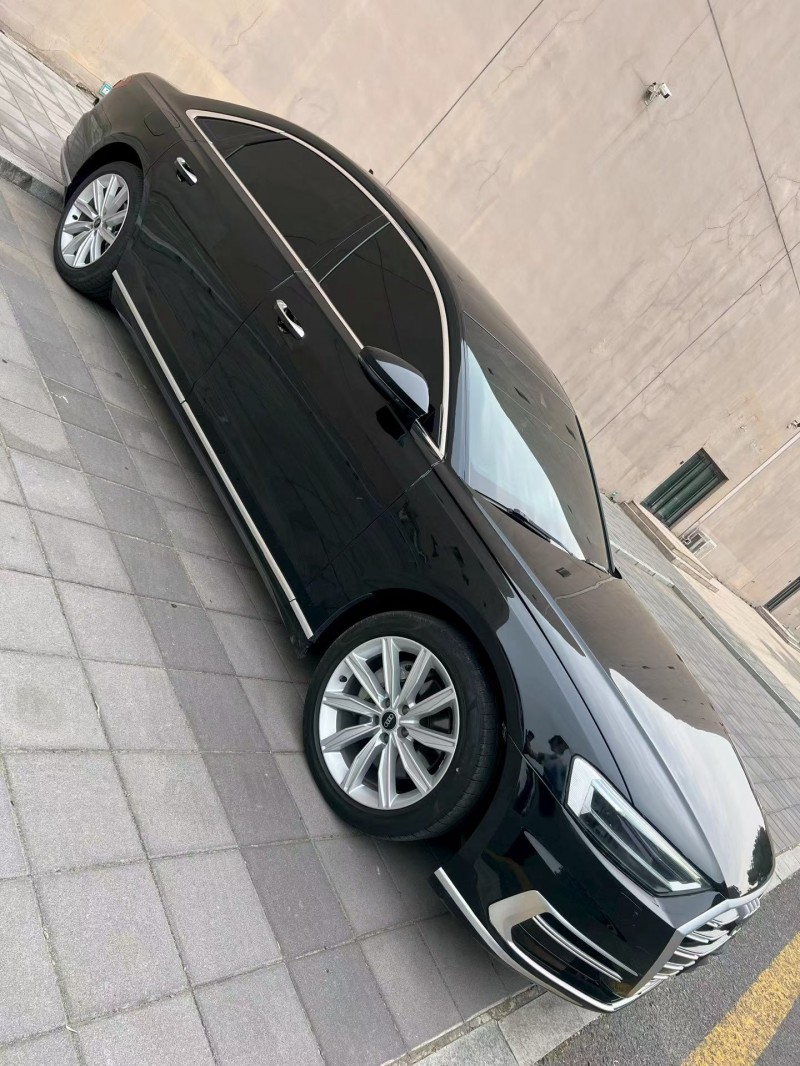 营口21年奥迪A8L3