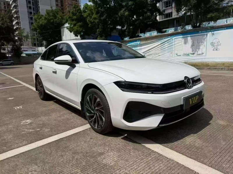 钦州26年大众速腾3