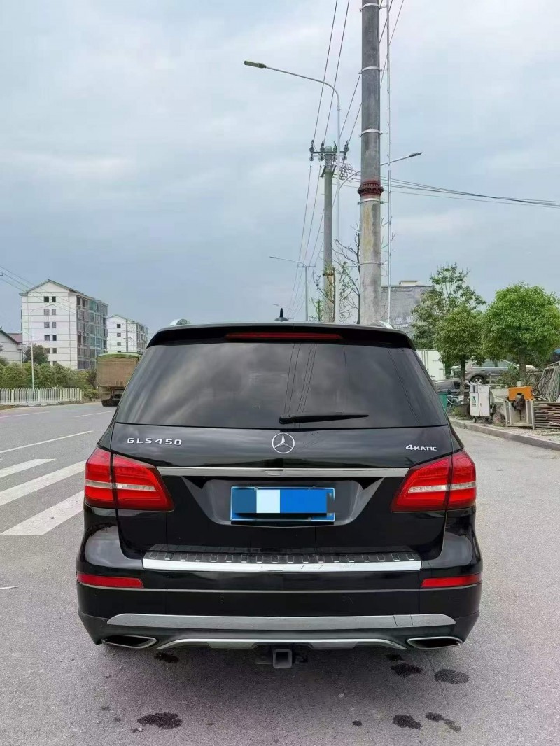 张家界17年奔驰GLS7