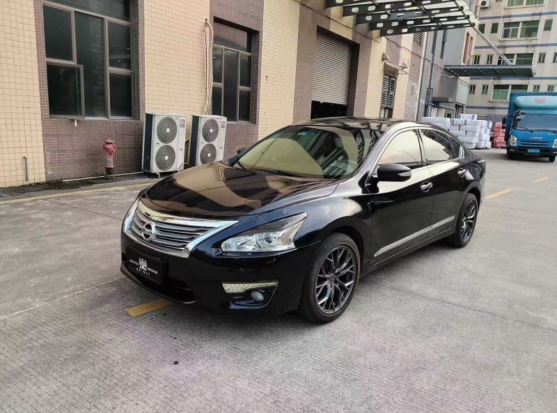 东莞14年日产天籁2