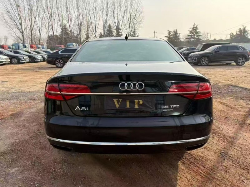 郑州13年奥迪A8L7