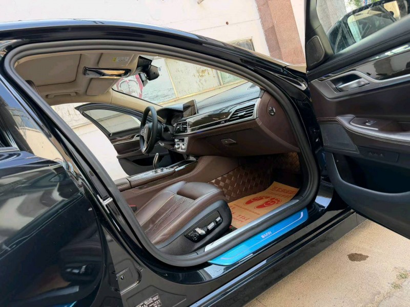 徐州20年宝马7系6