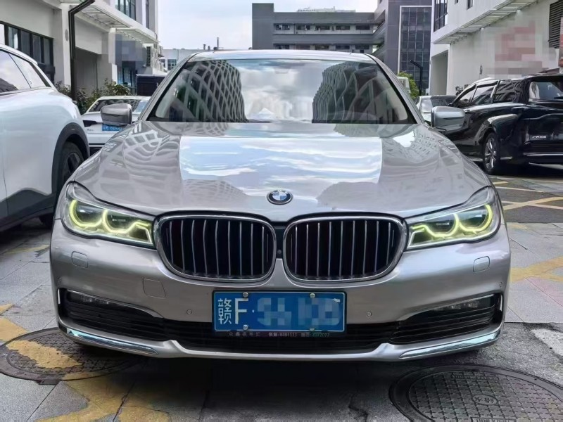 深圳16年宝马7系1
