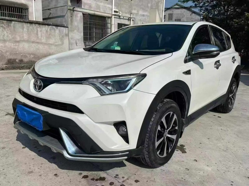 荆门18年丰田RAV42