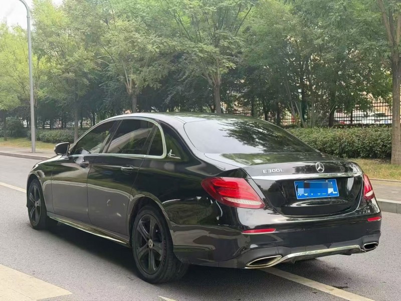 淄博17年奔驰E7