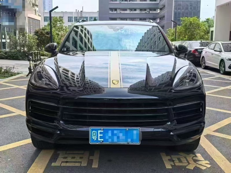深圳18年保时捷卡宴1