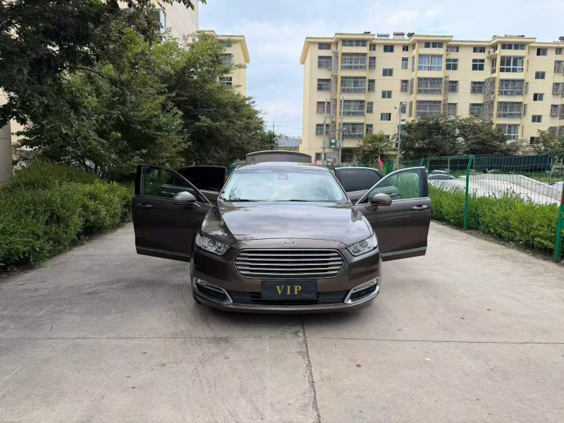 徐州16年福特金牛座2
