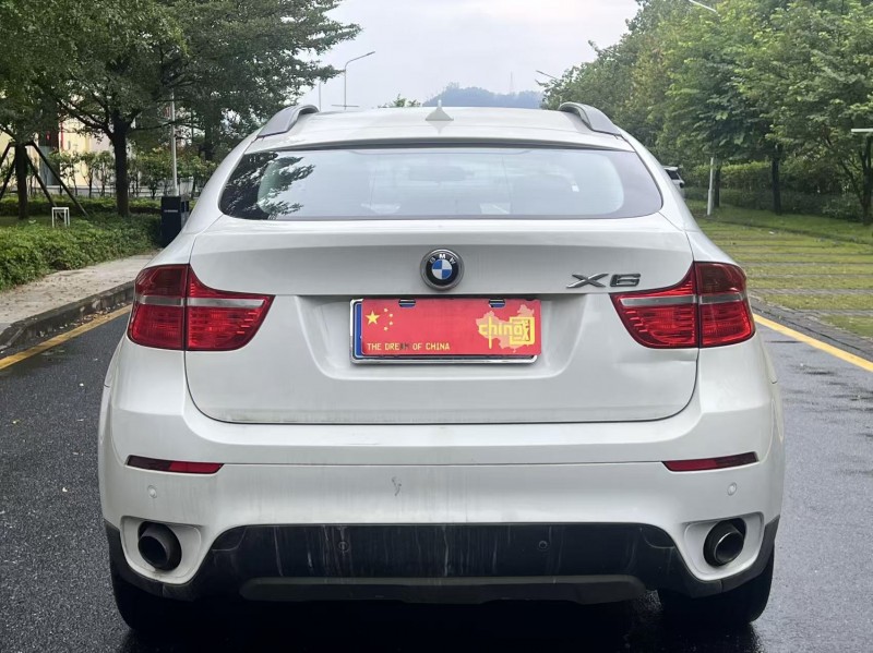 广州12年宝马X69