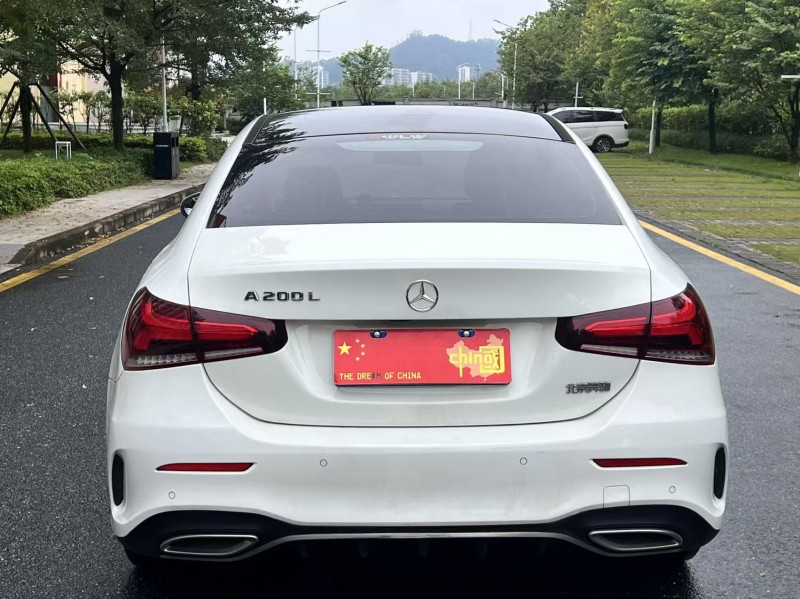 广州20年奔驰A7