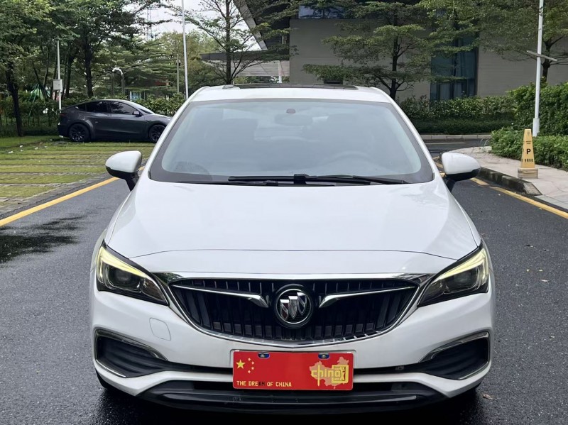 广州19年别克威朗1
