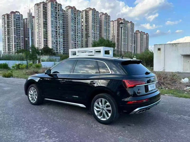 南宁22年奥迪Q58