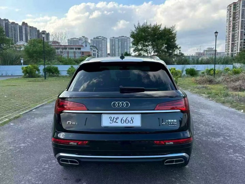 南宁22年奥迪Q59