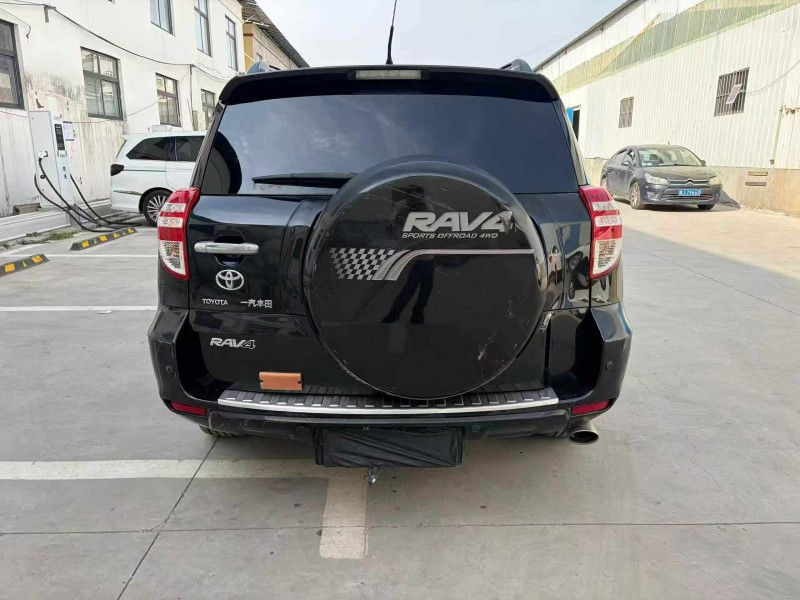 焦作13年丰田RAV49