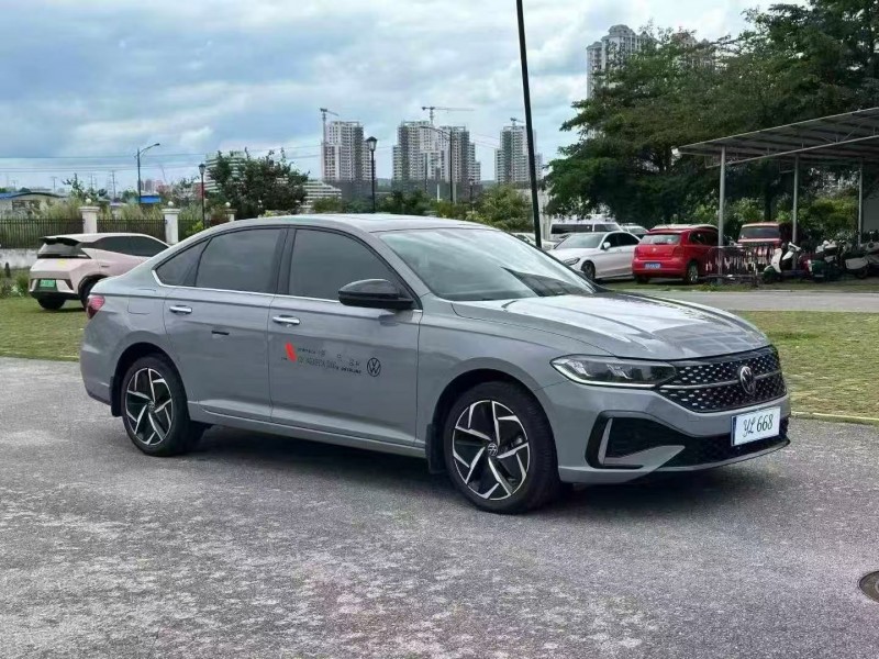 南宁22年大众朗逸2