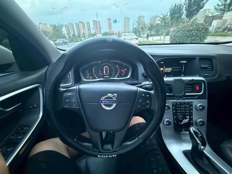 烟台17年沃尔沃V607