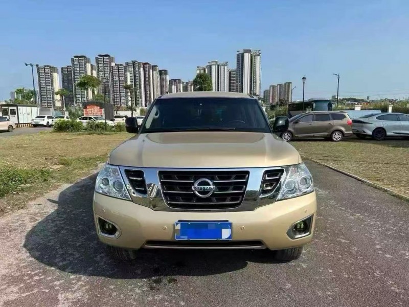 南宁17年日产途乐1
