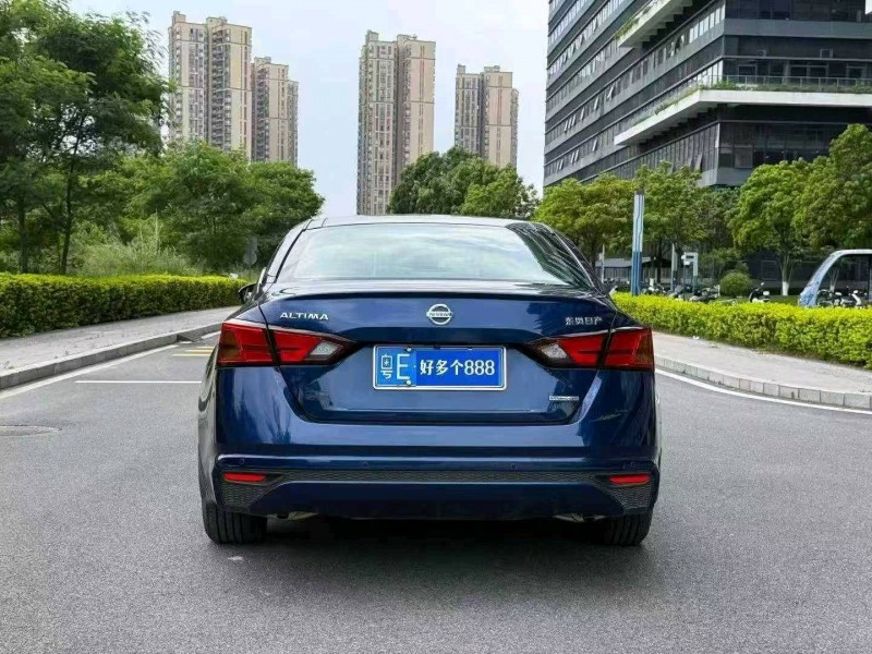 东莞22年日产天籁4