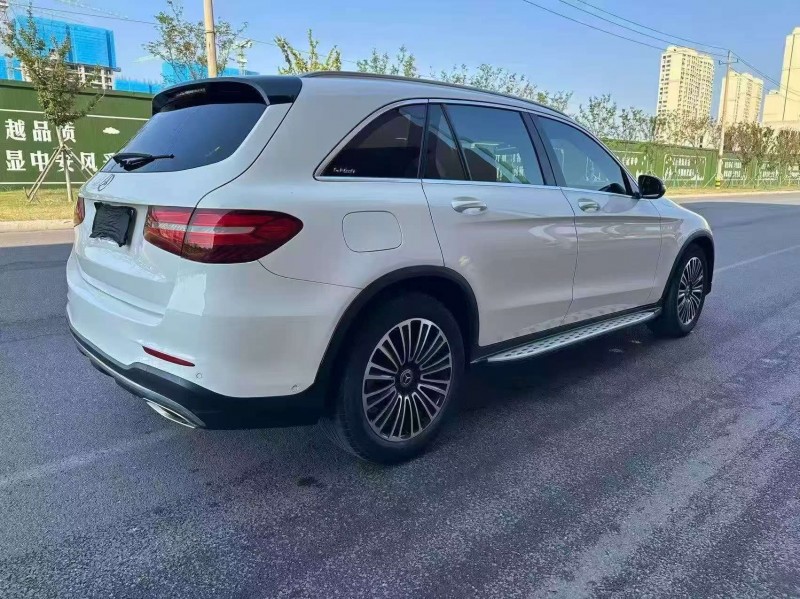 东营19年奔驰GLC7