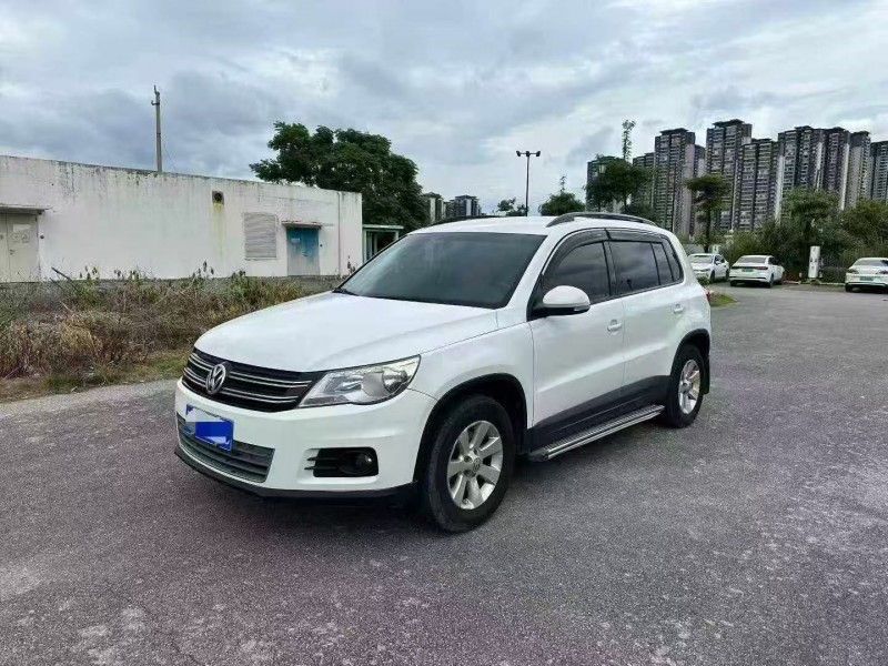 南宁11年大众途观3