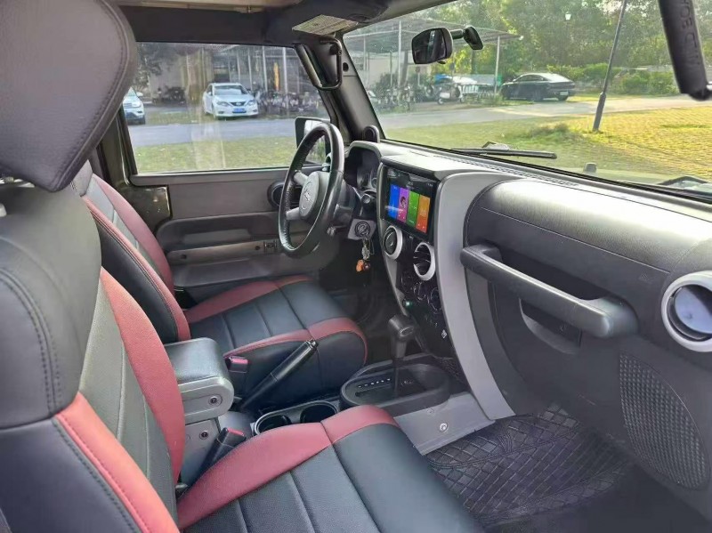 南宁11年Jeep牧马人5