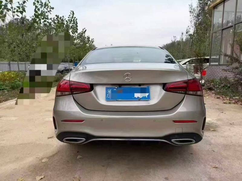东营20年奔驰A8