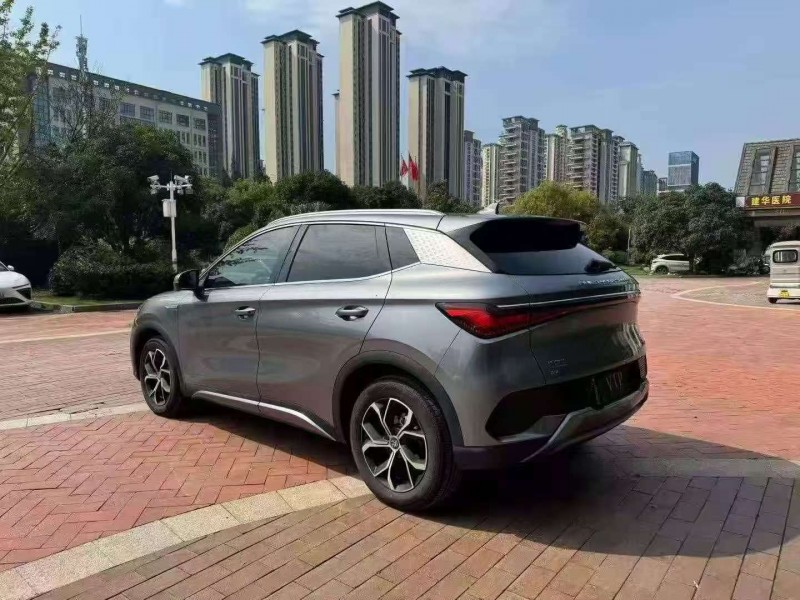 盐城25年比亚迪元7