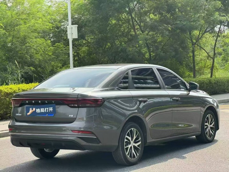 东莞25年吉利帝豪6