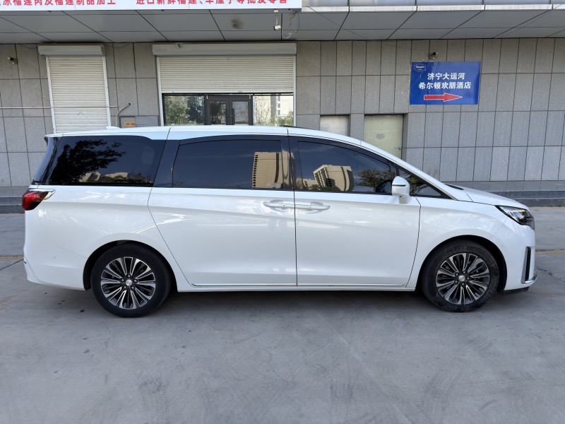 济宁23年别克GL84