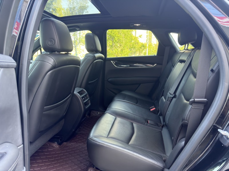 济宁20年凯迪拉克XT57