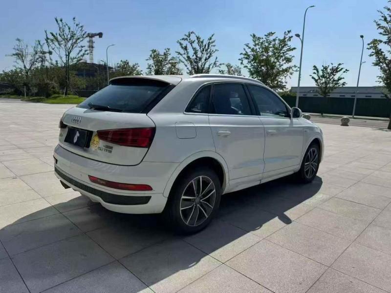 苏州19年奥迪Q38