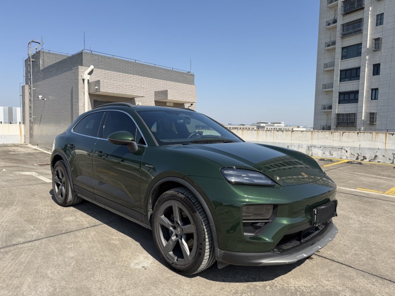 盐城25年保时捷Macan3