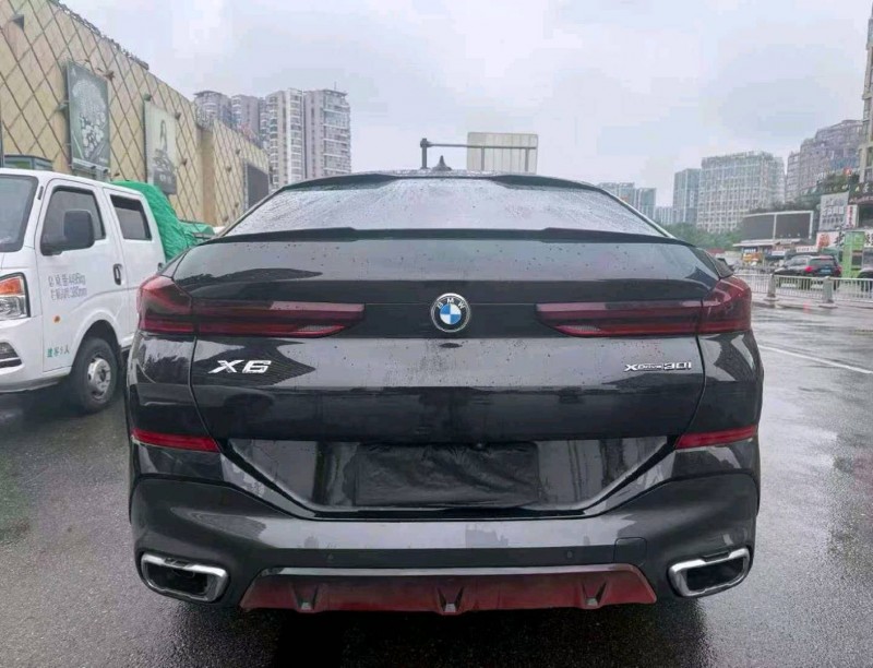 成都22年宝马X63