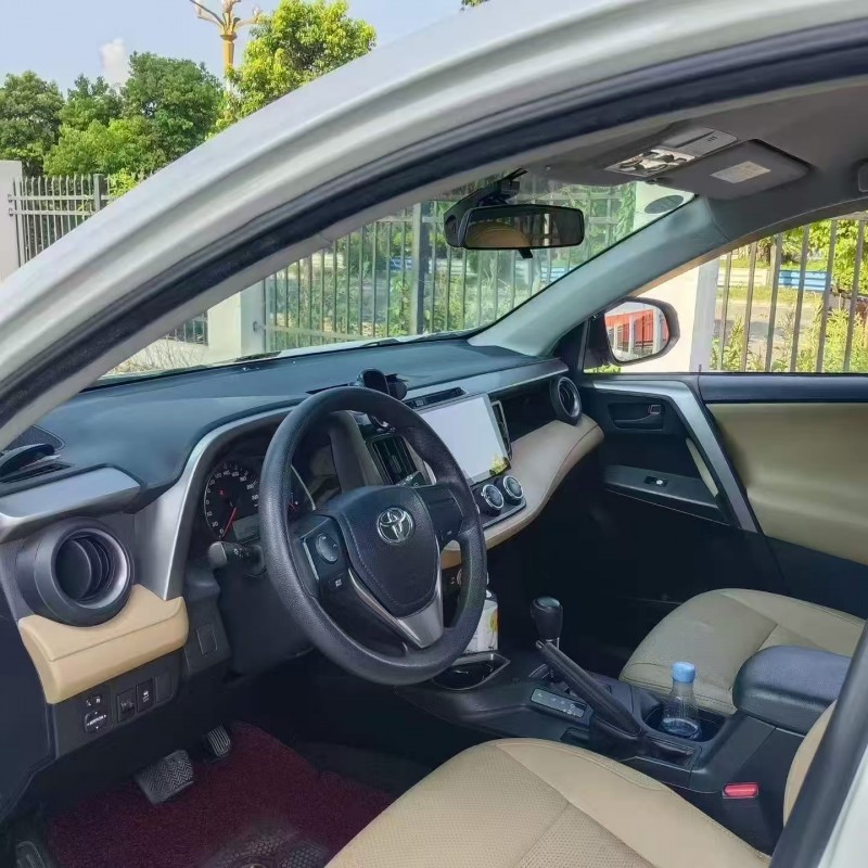 福州19年丰田RAV4荣放4