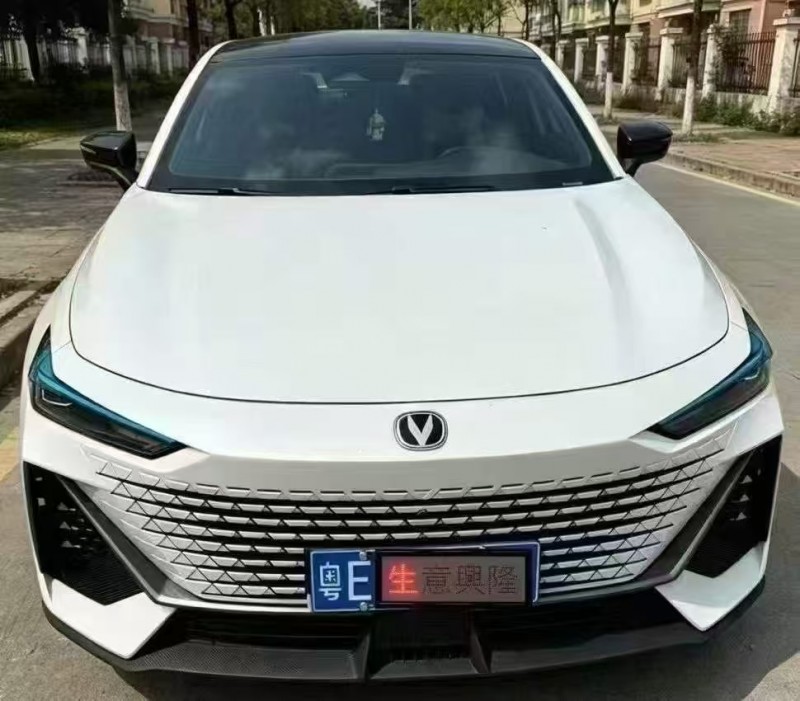 珠海25年长安汽车UNI1