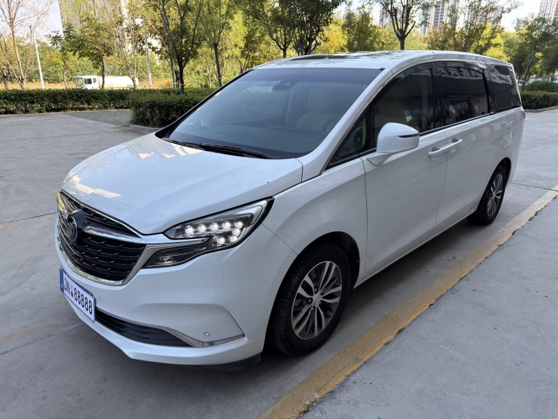 济宁22年别克GL83