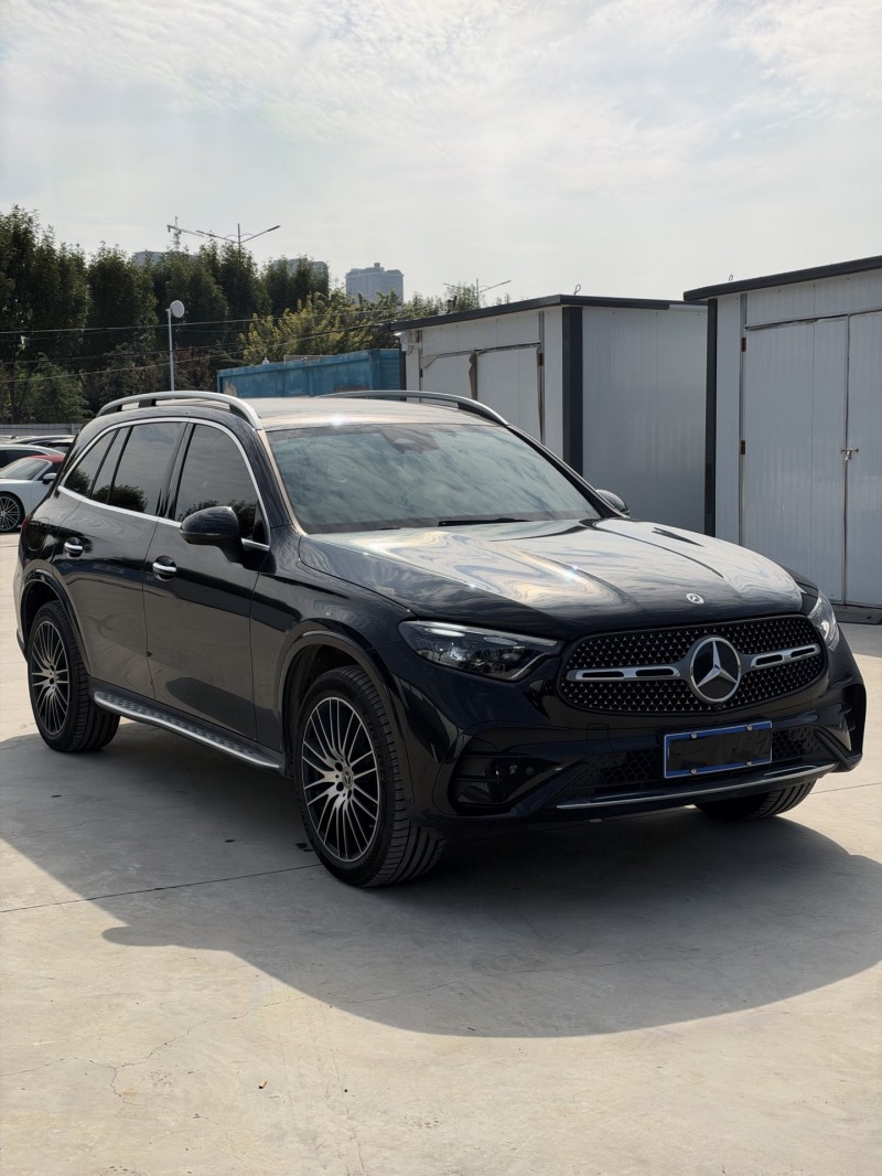 新乡25年奔驰GLC2