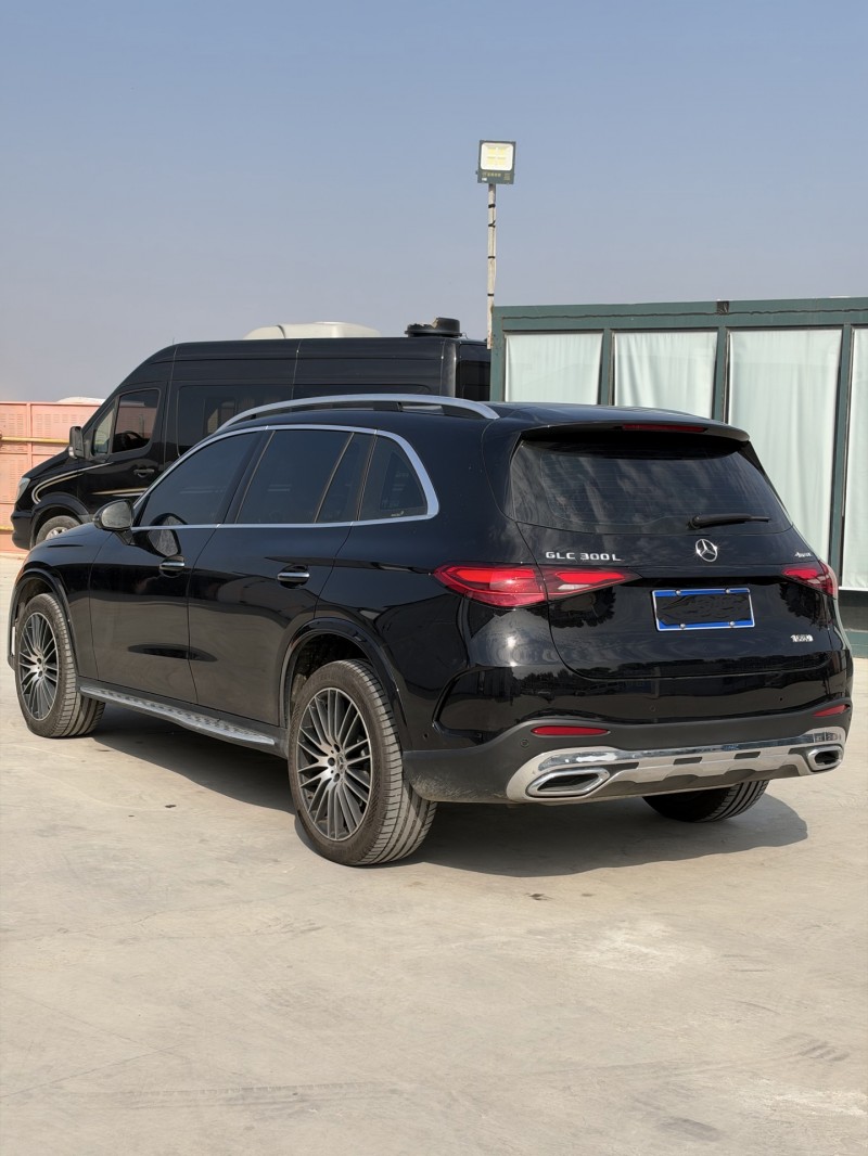 新乡25年奔驰GLC8