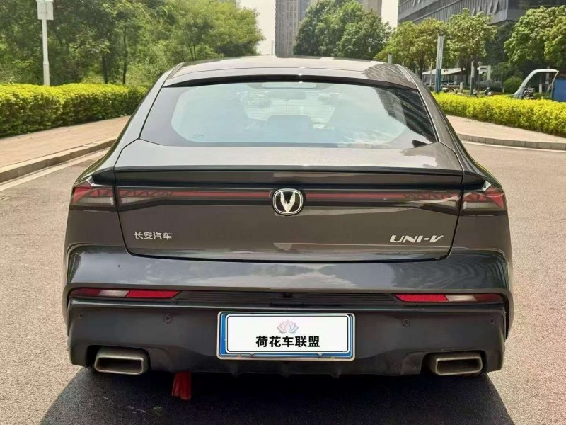 广州25年长安汽车UNI7