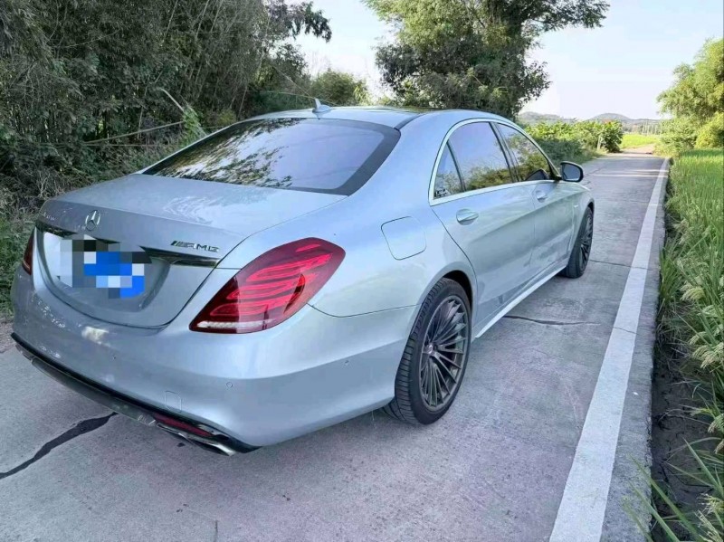 枣庄17年奔驰AMG7