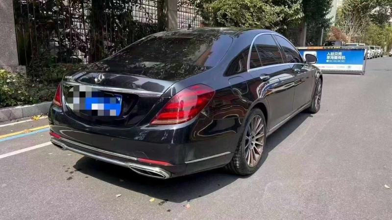 金华14年奔驰S7