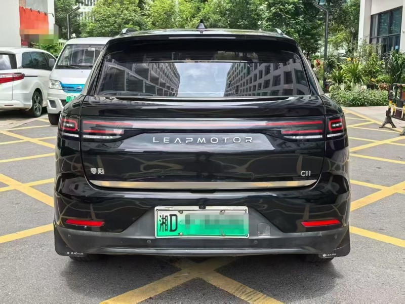 深圳25年零跑汽车C119