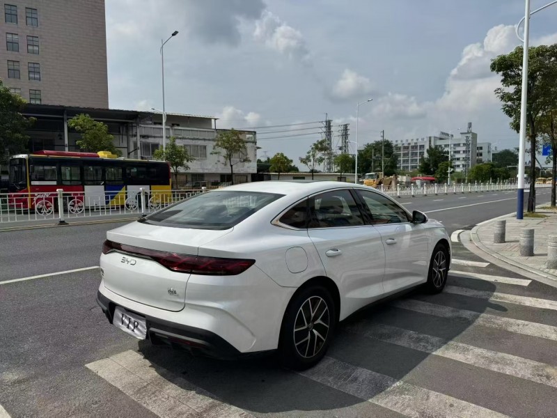 深圳25年比亚迪秦5